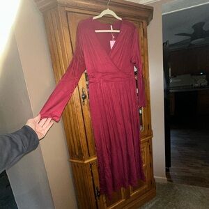 NWT NEW Elegant Burgundy Red  X-Large Maxi Dress